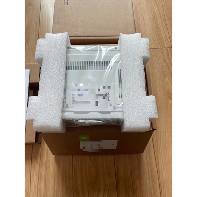 FG-81F 8 x GE RJ45 ポート 2 x RJ45/SFP 共有メディア WAN ポート 128GB SSD コンパクトデザイン
